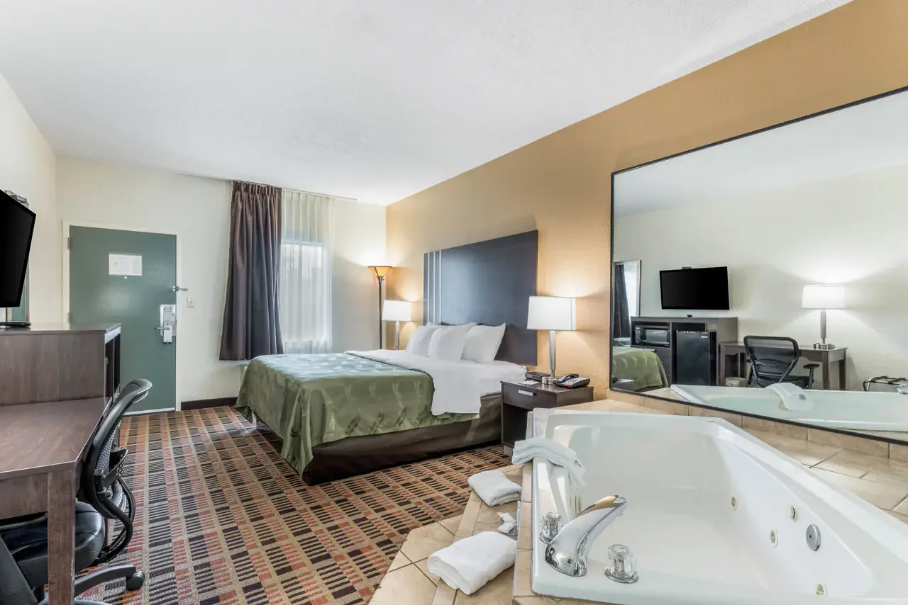 Accommodating Standard King Room